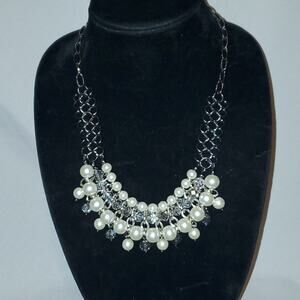 Vera Wang faux pearl and faux crystal 3 layer cluster and drop tier 22" necklace